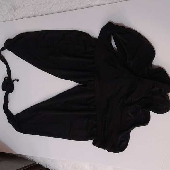 ๐ Womens Black Halter Bathing Suit - Picture 2 of 7